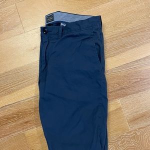 J. Crew 484 slim chinos size 34x32 in navy
